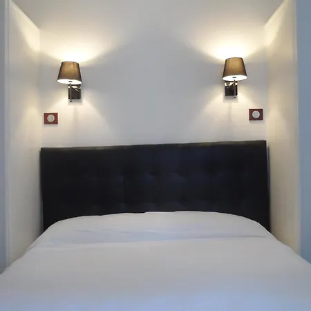 ホテル プランス モンソー パリ