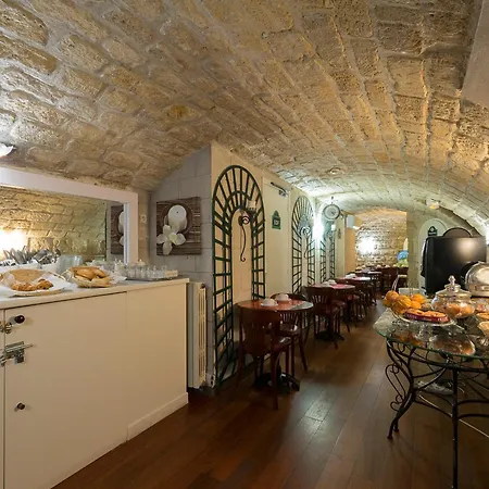 プランス モンソー 3* パリ