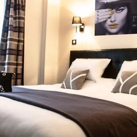 ホテル プランス モンソー パリ