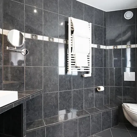 ホテル プランス モンソー