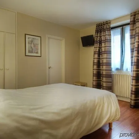 ホテル プランス モンソー パリ