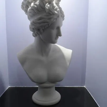 プランス モンソー ホテル パリ