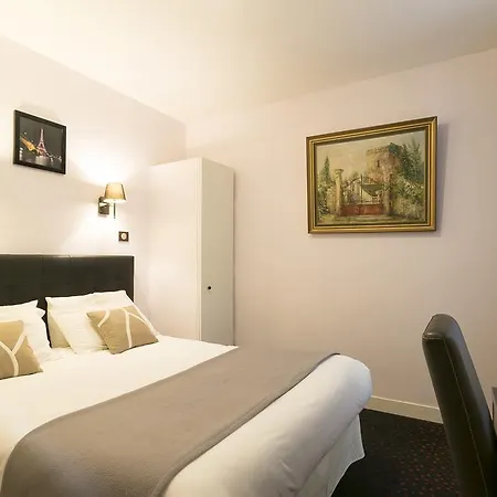 プランス モンソー 3* パリ