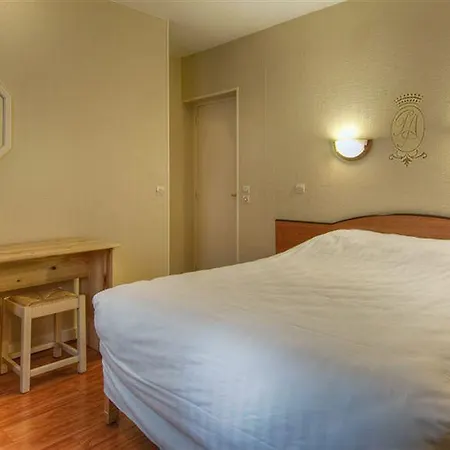 プランス モンソー 3*