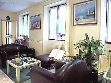 ホテル プランス モンソー パリ