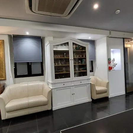 Monceau باريس
