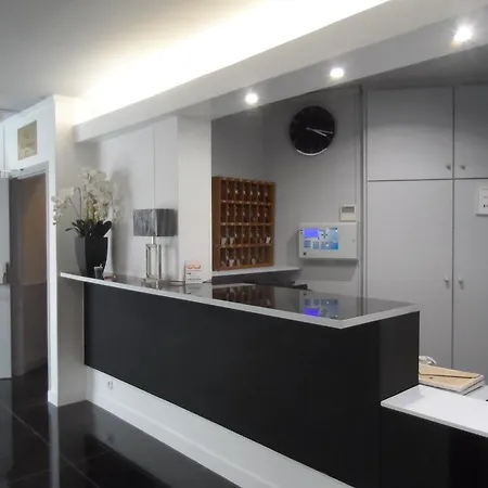 Monceau فندق باريس