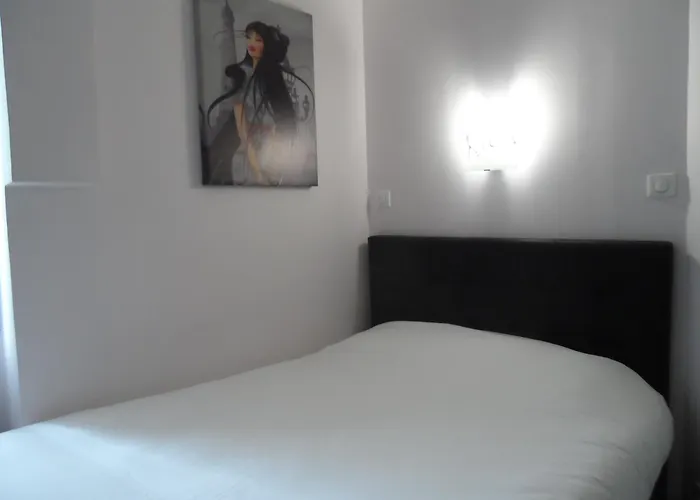 Hotel Monceau 3*