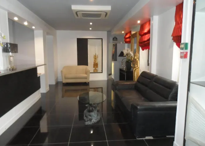 Monceau 3* Париж